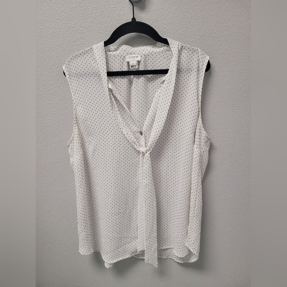 J Crew Sleeveless Polka Dots‎ Button Front Blouse V-Neck Size Medium